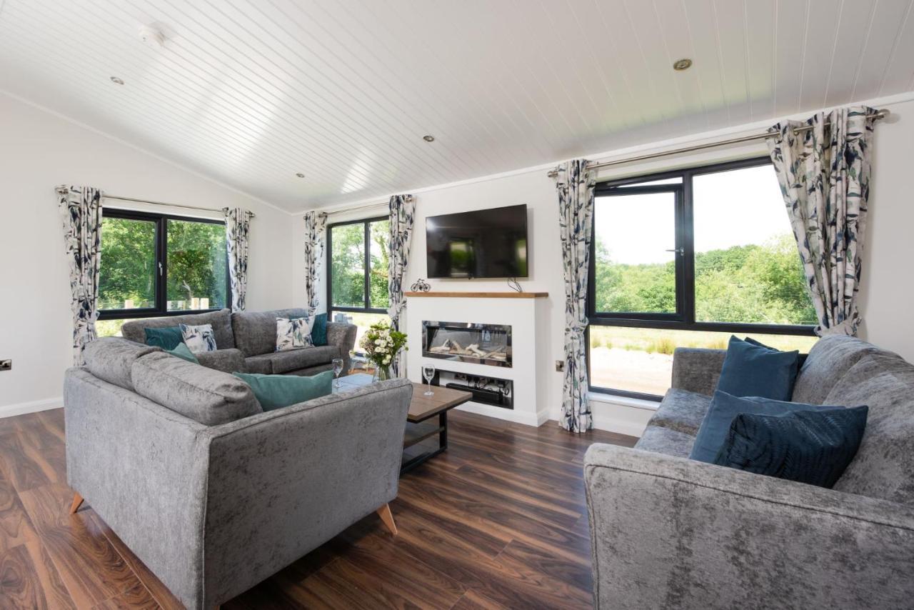 Lilac Lodge, 22 Roadford Lake Lodges Lifton Dış mekan fotoğraf