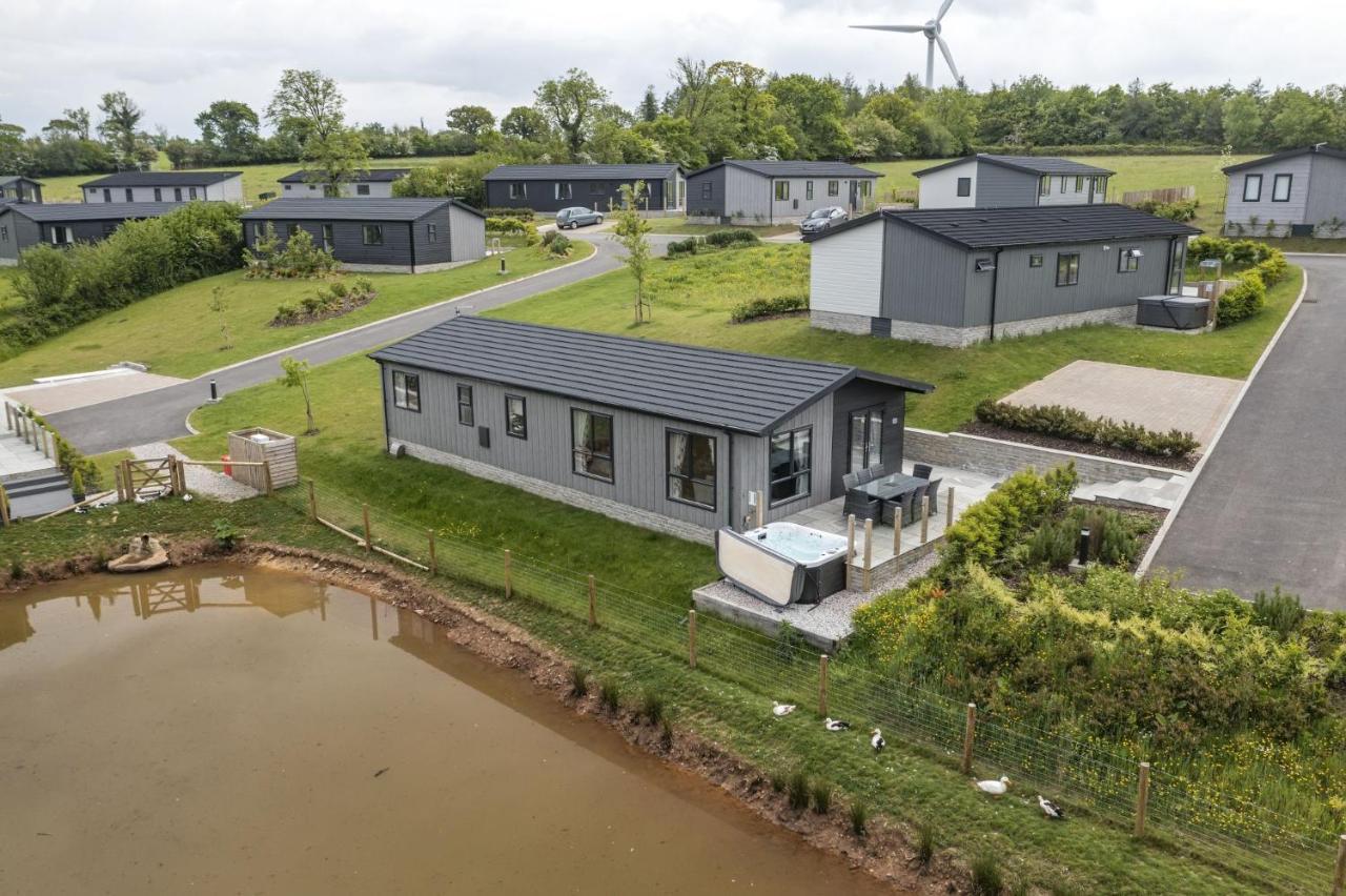 Lilac Lodge, 22 Roadford Lake Lodges Lifton Dış mekan fotoğraf