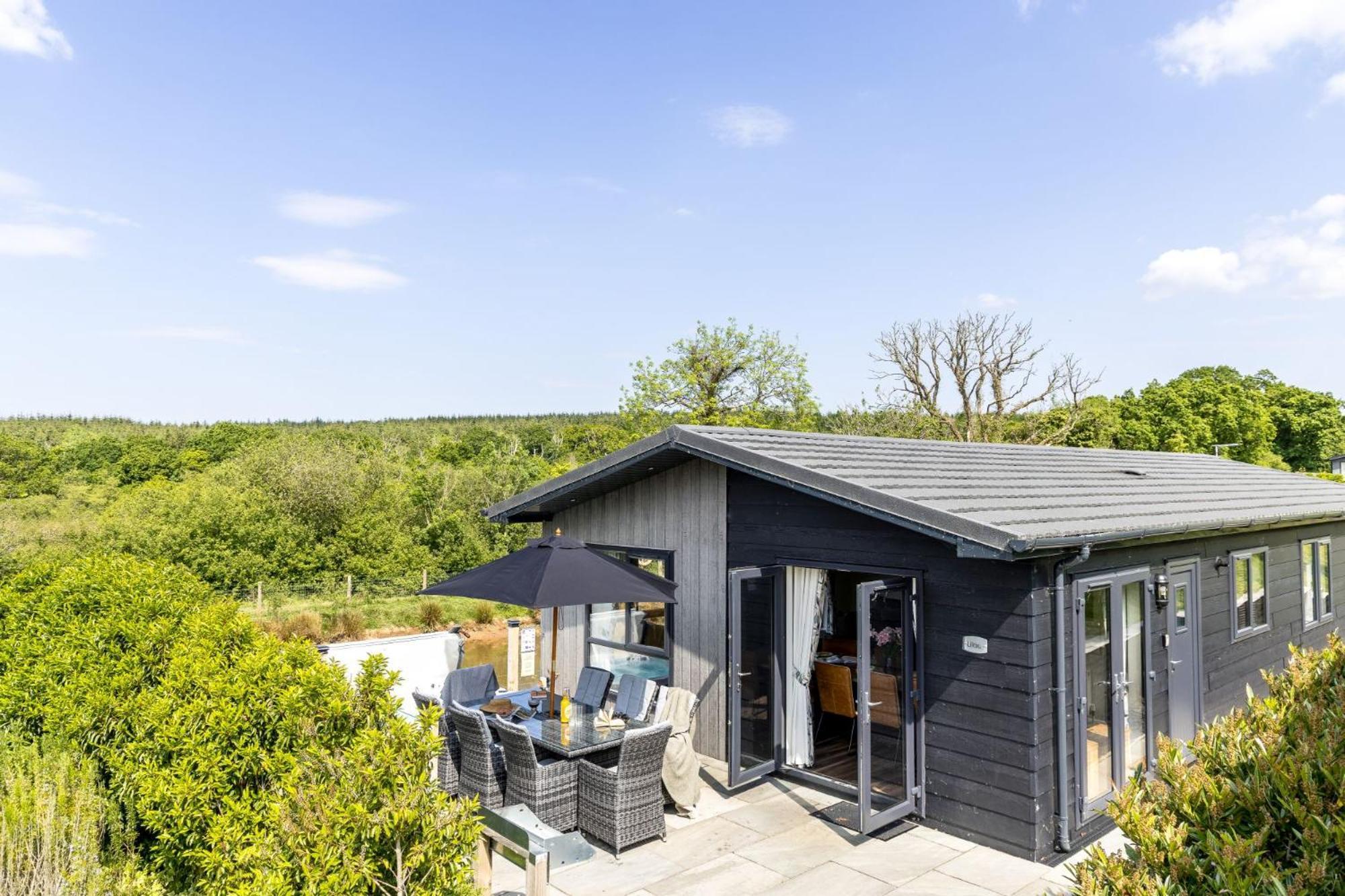 Lilac Lodge, 22 Roadford Lake Lodges Lifton Dış mekan fotoğraf