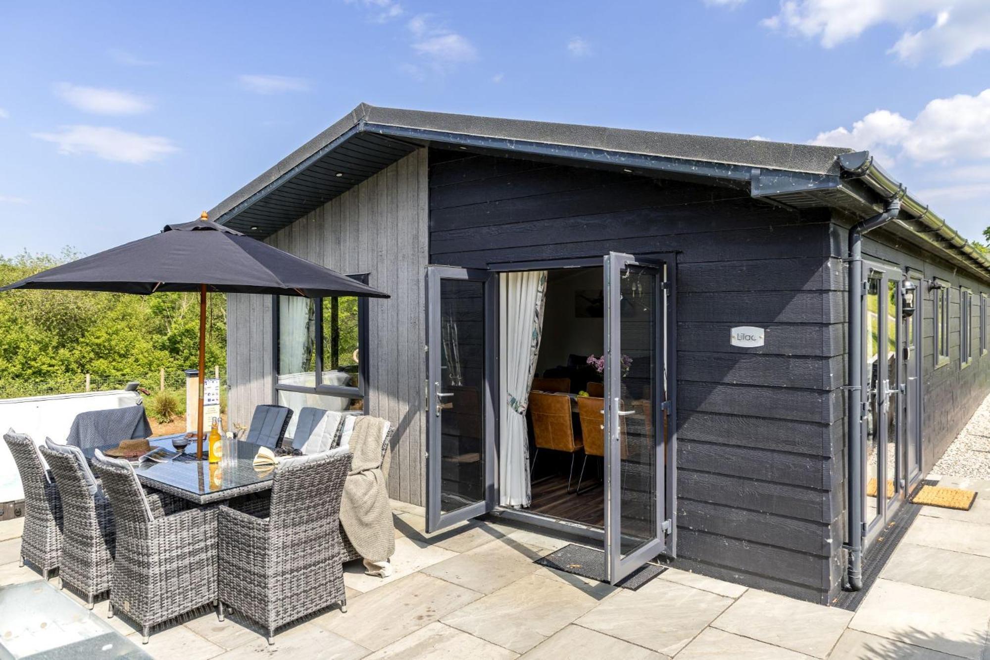 Lilac Lodge, 22 Roadford Lake Lodges Lifton Dış mekan fotoğraf
