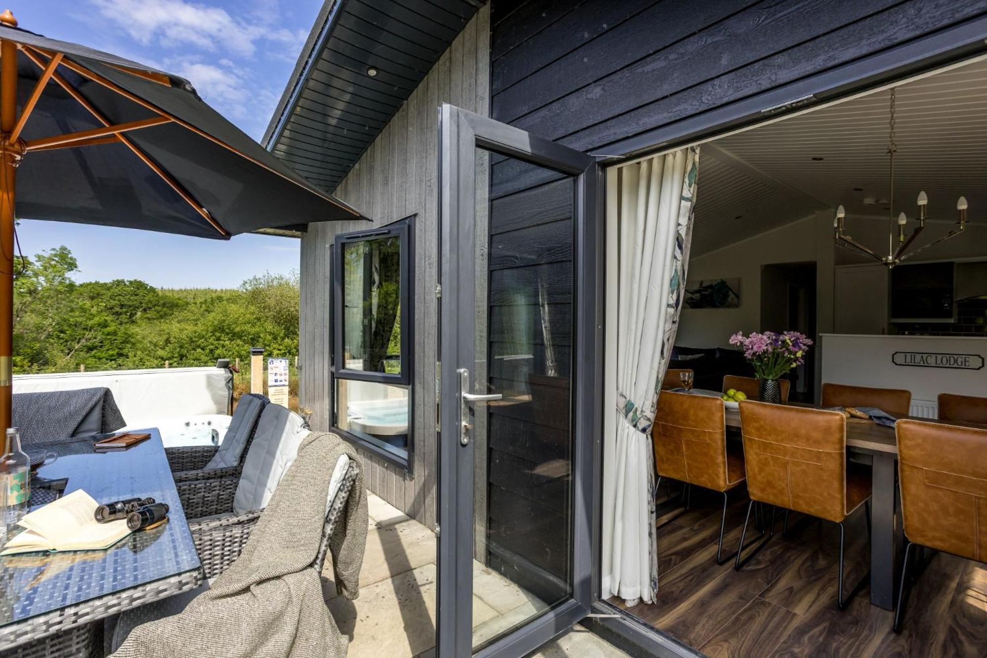 Lilac Lodge, 22 Roadford Lake Lodges Lifton Dış mekan fotoğraf